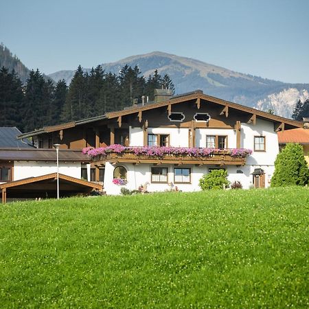 Gaestehaus Stotter Neukirchen am Großvenediger Dış mekan fotoğraf