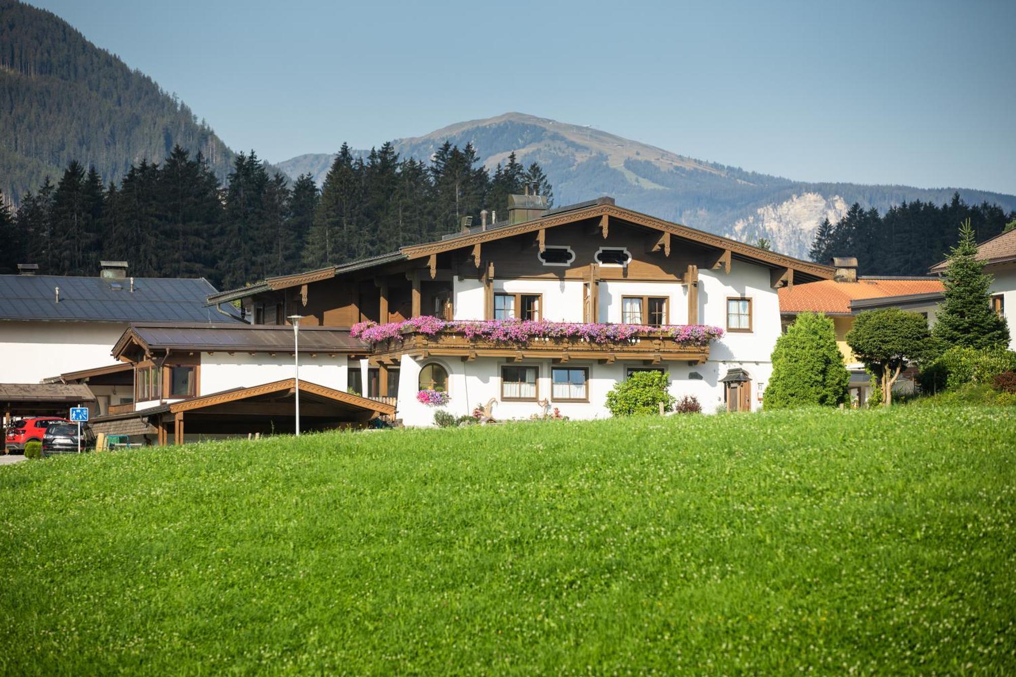 Gaestehaus Stotter Neukirchen am Großvenediger Dış mekan fotoğraf